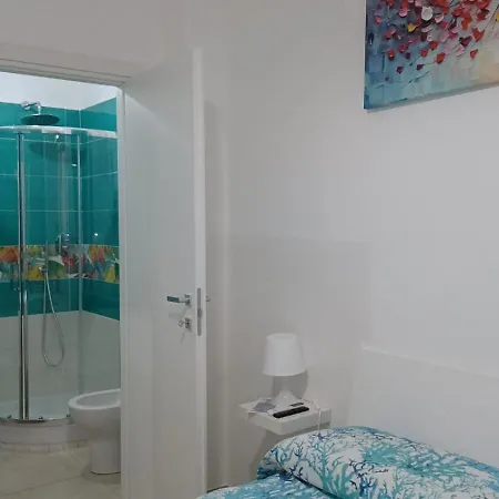Komodo Konukevi Agropoli